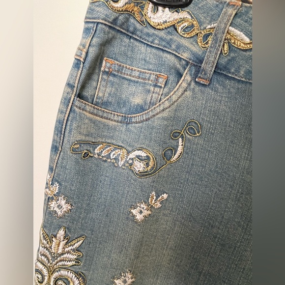 Cache Embroidered Jeans - Picture 5 of 6